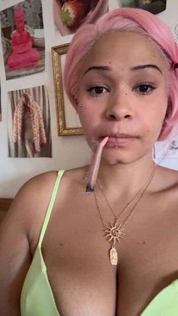 Full leaked Salemkindabased private onlyfans photo