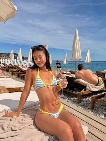 Full leaked Sally lee private onlyfans photo