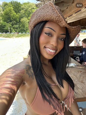 Full leaked Samantha marie page private onlyfans photo