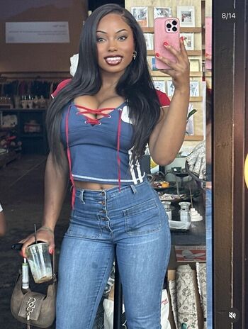 Full leaked Samantha marie page private onlyfans photo