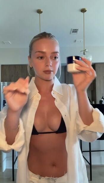 Samantha Riehl