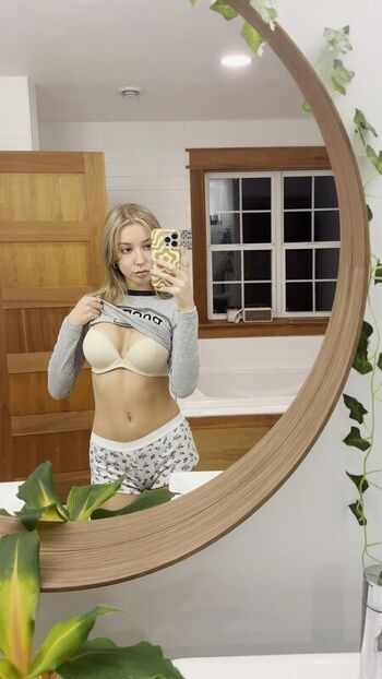 Full leaked Samantha schwartz page private onlyfans photo
