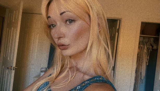 Full leaked Samantha smith page private onlyfans photo