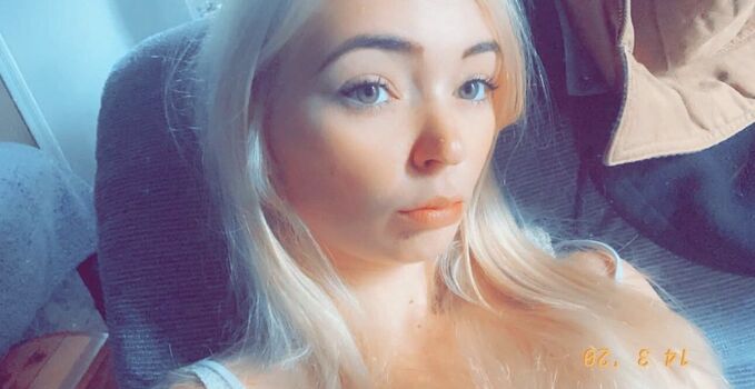 Full leaked Samantha smith page private onlyfans photo