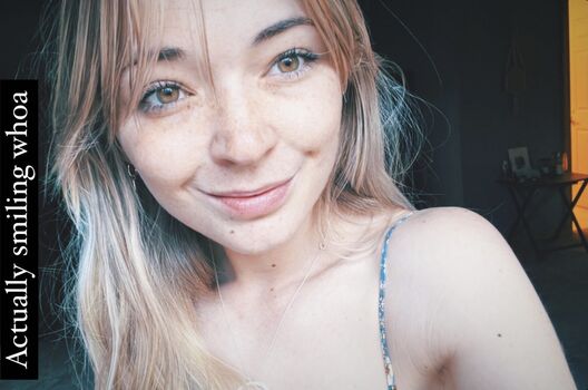 Full leaked Samantha smith page private onlyfans photo