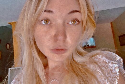 Full leaked Samantha smith page private onlyfans photo