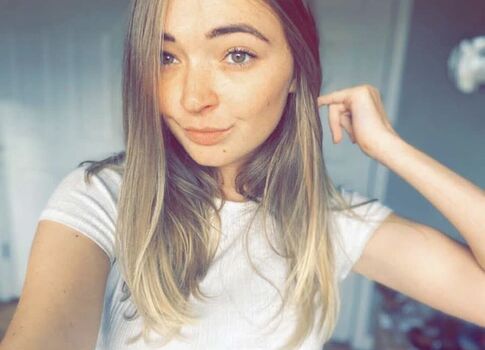 Full leaked Samantha smith page private onlyfans photo