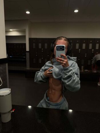 Full leaked Samantha van lieu private onlyfans photo