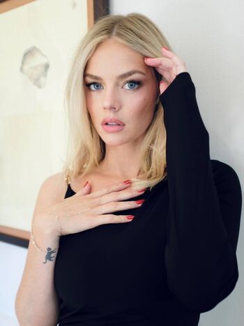 Full leaked Samara weaving private onlyfans photo