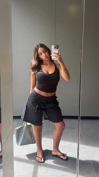 Full leaked Samira noureddine page private onlyfans photo