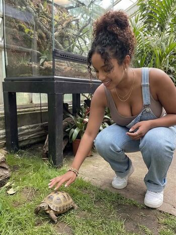 Full leaked Sansa green private onlyfans photo