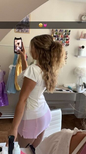 Full leaked Sara dobrik page private onlyfans photo