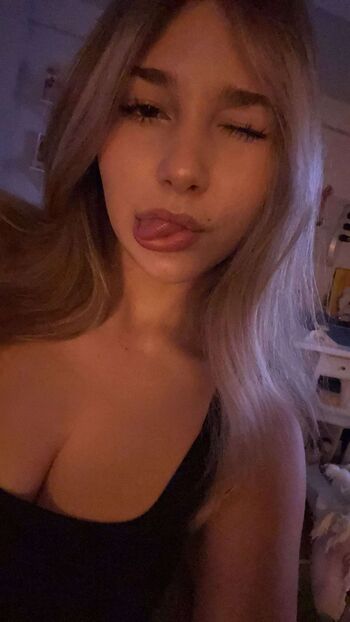 Full leaked Sara dobrik page private onlyfans photo