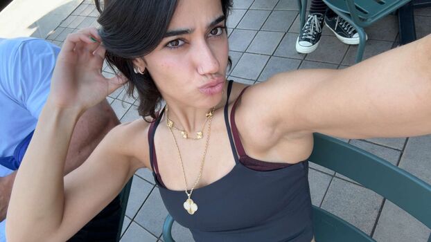 Full leaked Sara saffari private onlyfans photo