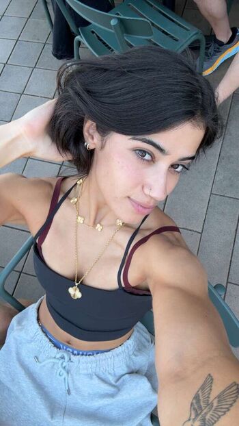 Full leaked Sara saffari private onlyfans photo