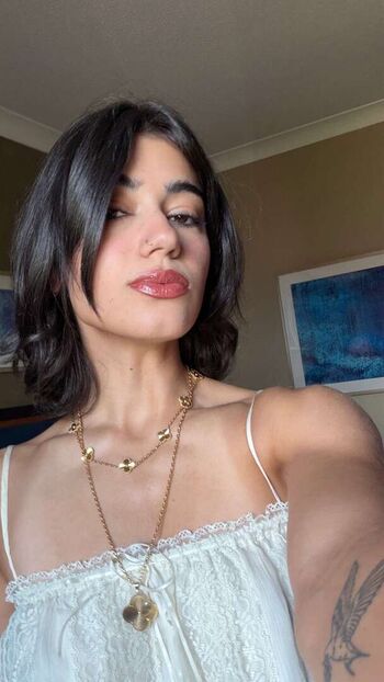Full leaked Sara saffari private onlyfans photo