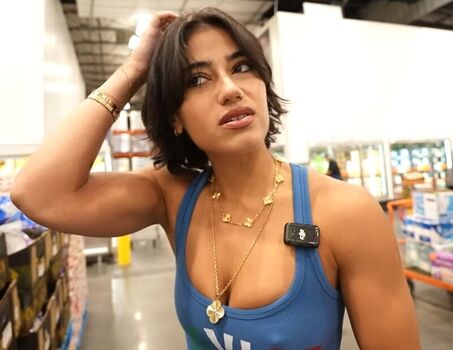 Full leaked Sara saffari private onlyfans photo