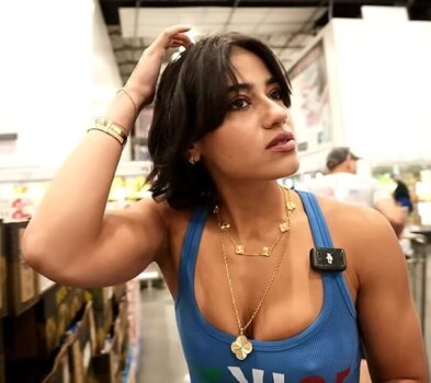 Full leaked Sara saffari private onlyfans photo