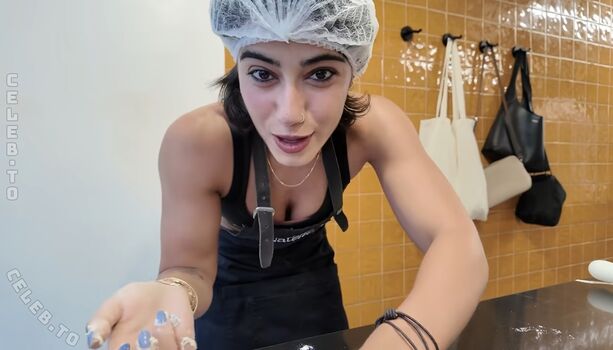 Full leaked Sara saffari private onlyfans photo