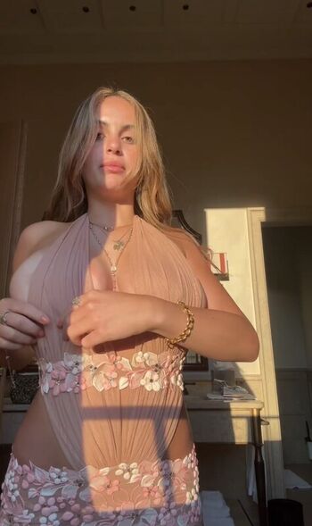 Full leaked Sarabella harris page private onlyfans photo