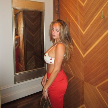 Full leaked Sarabella harris page private onlyfans photo