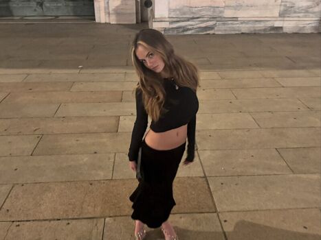 Full leaked Sarabella harris page private onlyfans photo
