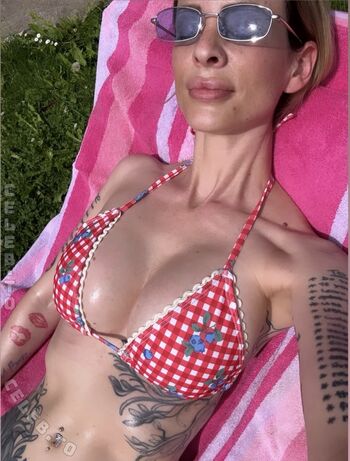 Full leaked Sarah bock private onlyfans photo