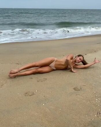 Full leaked Sarah dorough page private onlyfans photo