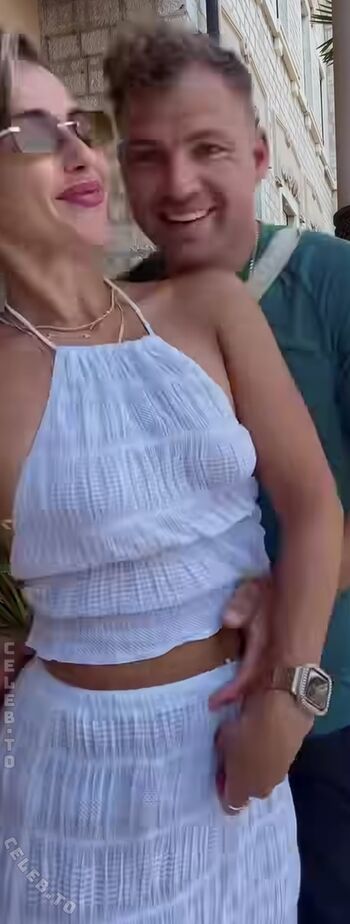 Full leaked Sarah engels private onlyfans photo