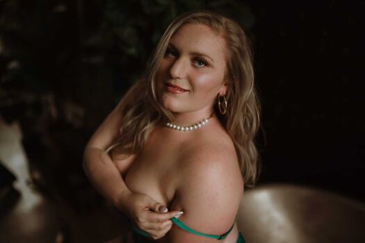 Full leaked Sarah gold private onlyfans photo