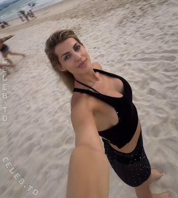 Full leaked Sarah harrison page private onlyfans photo