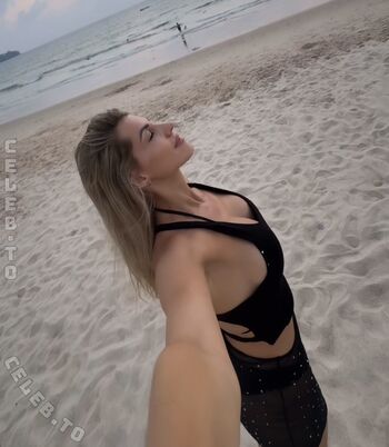 Full leaked Sarah harrison page private onlyfans photo