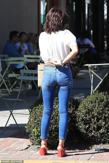 Full leaked Sarah hyland private onlyfans photo