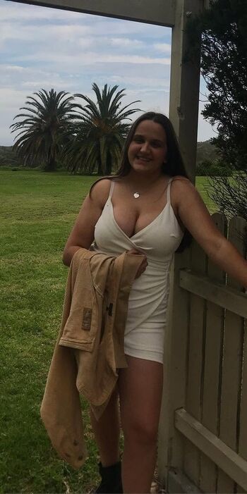 Full leaked Sarah williams page private onlyfans photo