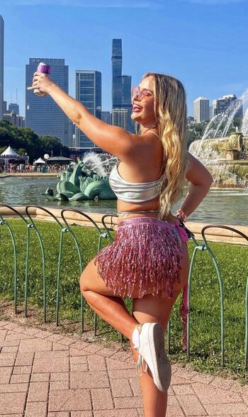 Full leaked Sarahd private onlyfans photo