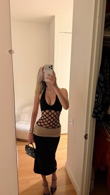 Sarahfuckingsnyder