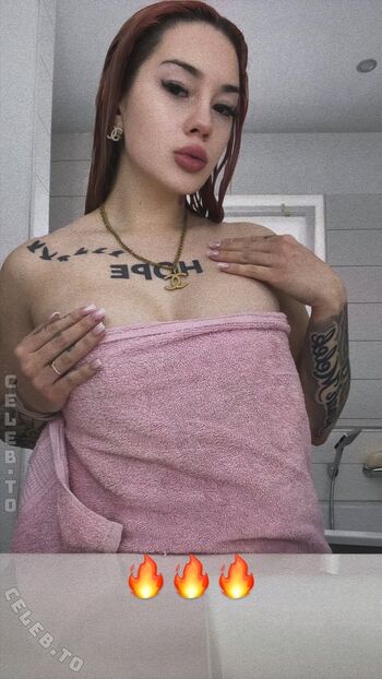 Full leaked Sarahmelek private onlyfans photo