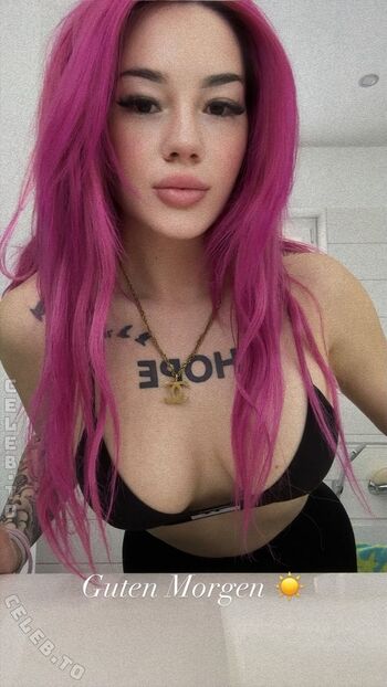 Full leaked Sarahmelek private onlyfans photo