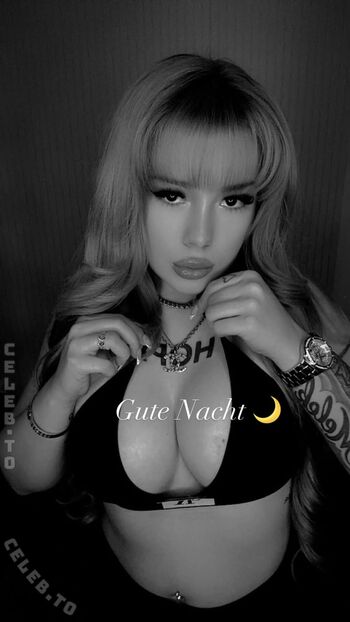 Full leaked Sarahmelek private onlyfans photo