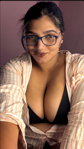 Saranya Santhosh