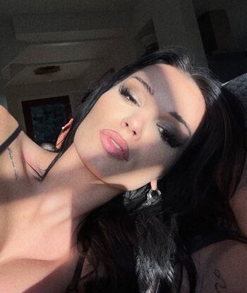 Full leaked Saraya bevis private onlyfans photo