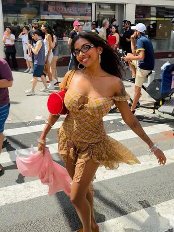 Full leaked Sarikka raman private onlyfans photo