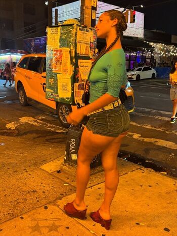 Full leaked Sarina private onlyfans photo