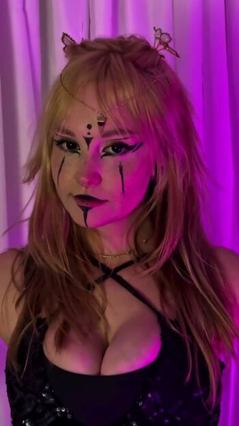 Full leaked Kamicakes / private onlyfans photo