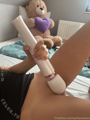 Full leaked Sasha rose page private onlyfans photo