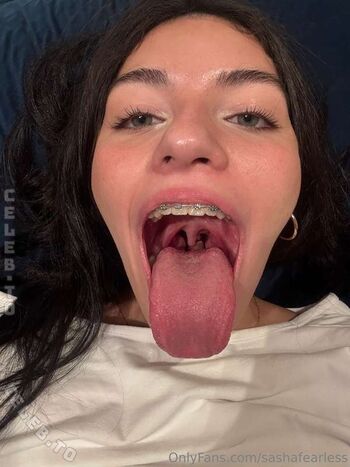 Sasha Tongue Princess