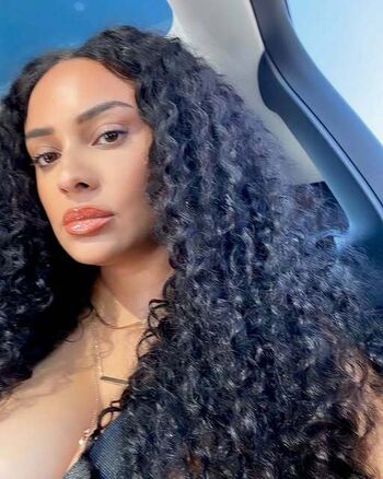 Full leaked Sashamerci private onlyfans photo