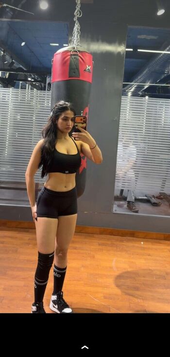 Full leaked Sassy poonam private onlyfans photo