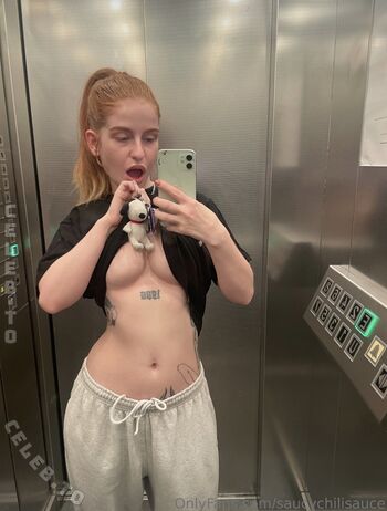 Full leaked Saucychilisauce private onlyfans photo