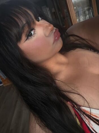 Full leaked Saucyysuzzy private onlyfans photo
